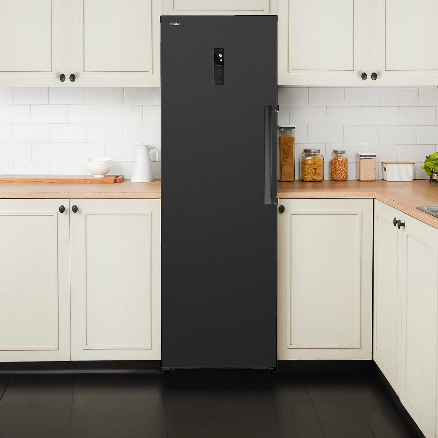 Refrigerador Combinado Deluxe Prestige Chef 355L FDV No Frost con eficiencia A+, puerta reversible y diseño en acero inoxidable negro