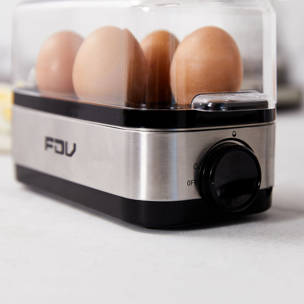 Hervidor De Huevos Master Egg FDV cocinando 6 huevos con función de cocción al vapor y bandeja para huevos pochados