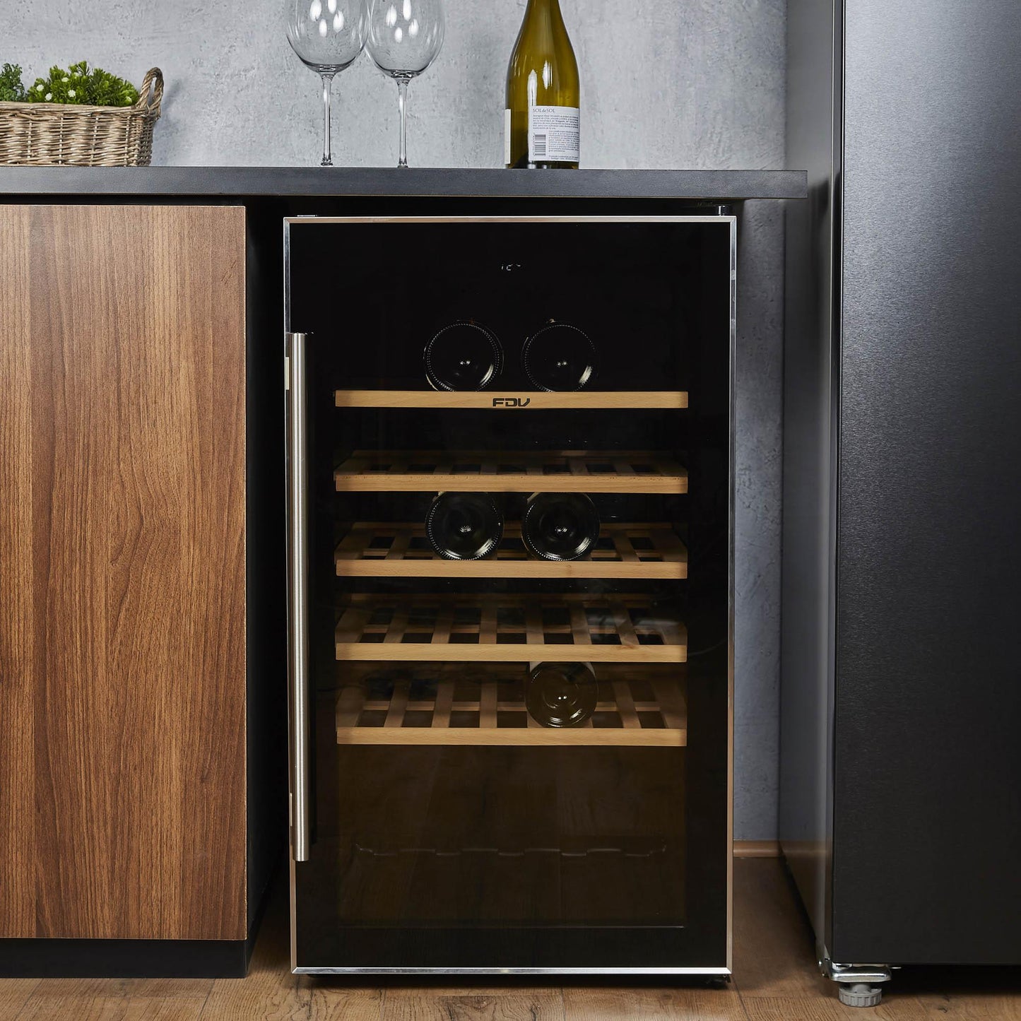 Kit IceMaker FDV ZBP22 + Enfriador de Vinos FDV Black