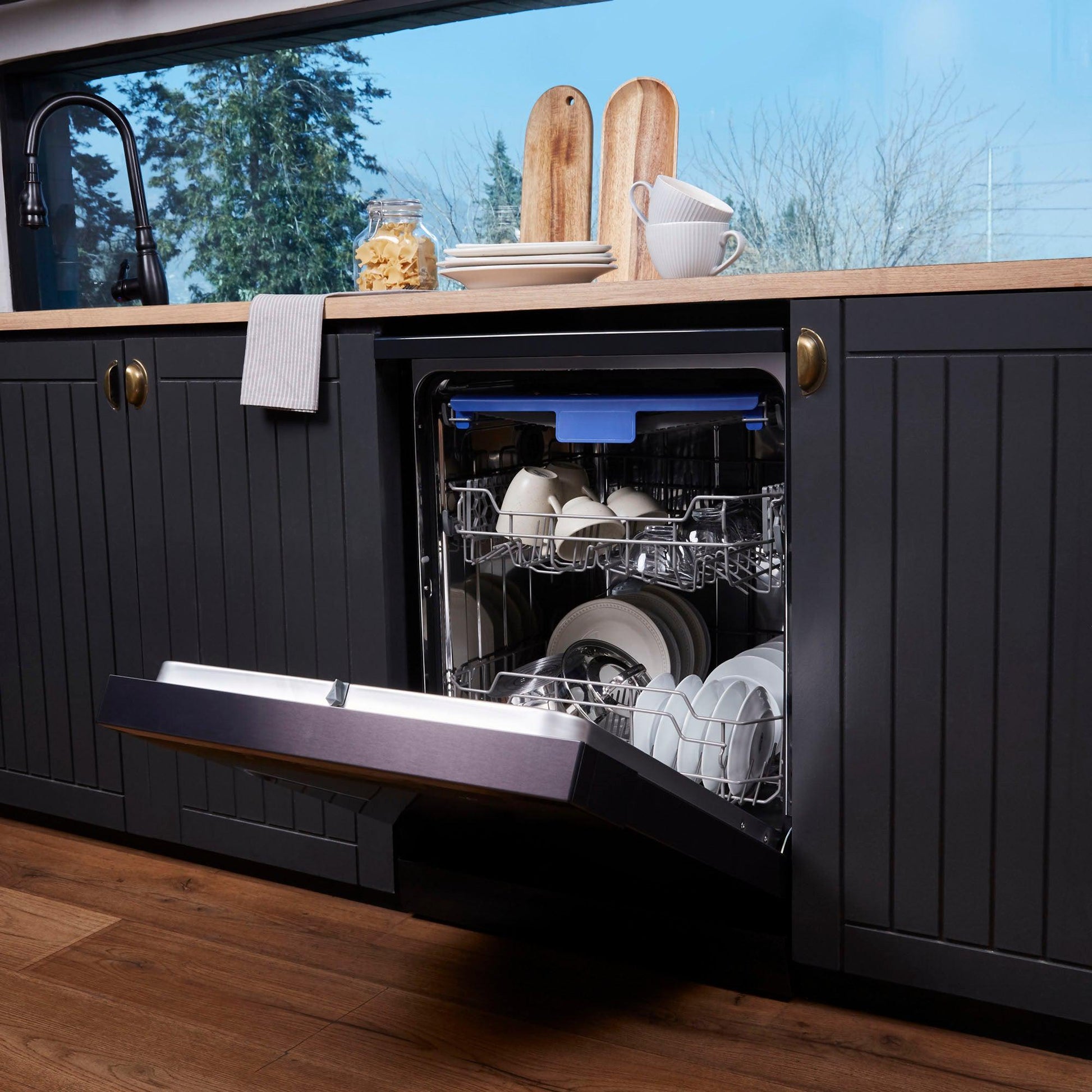 Lavavajillas Prestige FDV de 60 cm con diseño elegante en negro