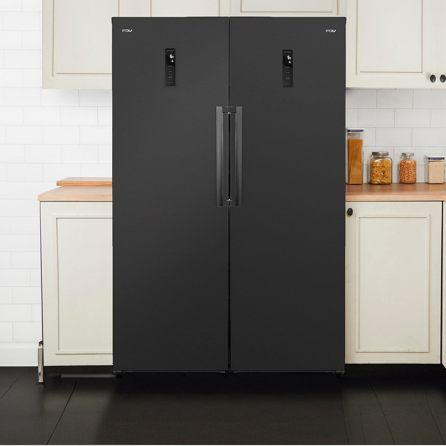 Kit Refrigerador y Freezer Prestige Chef FDV 355L + 262L No Frost en acero inoxidable, con eficiencia energética A+ y tecnología avanzada para máxima conservación de alimentos.